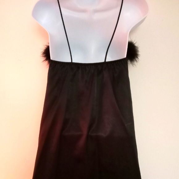 NWT🎁FREE GIFT INCLUDED 🎁 Feathers w/Buttons Sexy Satin Lingerie w/ Bra - Picture 6 of 15